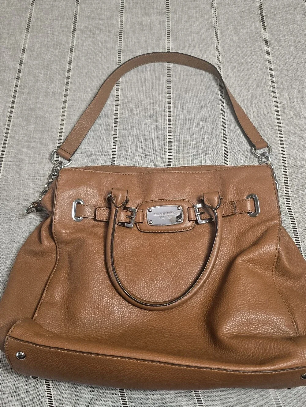 MICHAEL KORS Tan Leather Satchel with Gold Hardware